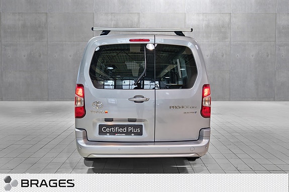 Toyota Proace City 4 of 5