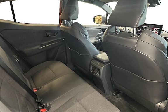Toyota C-HR+ 17 of 23