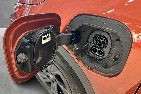 Toyota C-HR+ 9 of 23
