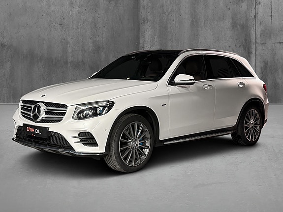 Mercedes-Benz GLC350 e 2 of 5