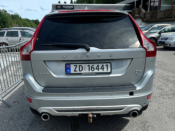 Volvo XC60 4 of 5