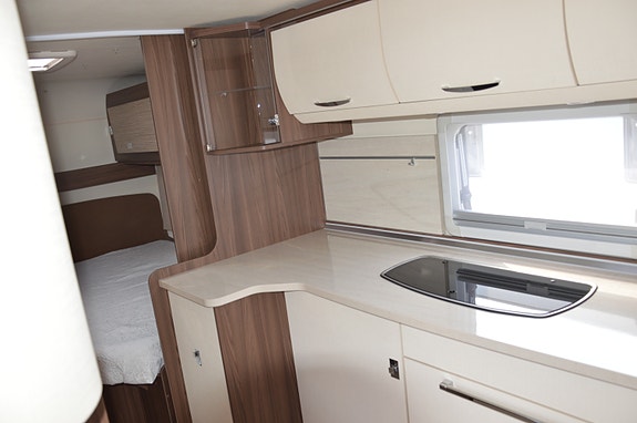 Bürstner Averso  580 TS 11 of 30