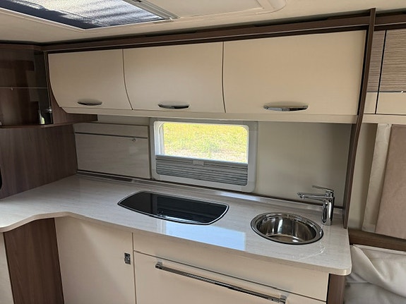Bürstner Averso  580 TS 29 of 30