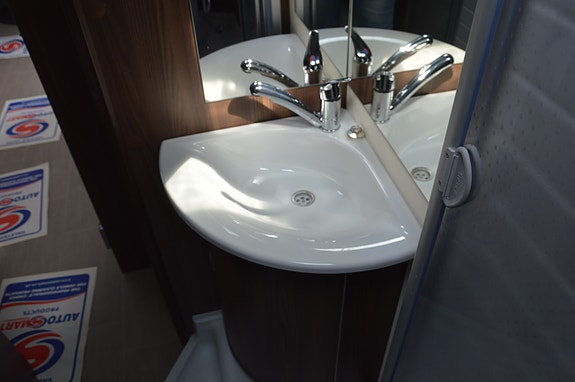Bürstner Averso  580 TS 19 of 30