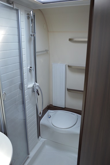 Bürstner Averso  580 TS 18 of 30