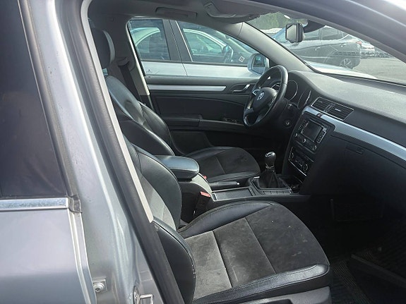 Skoda Superb 4 of 5