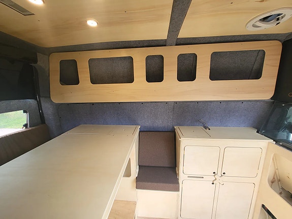 Volkswagen Transporter 6.1 4 of 5