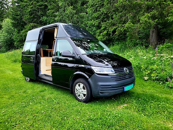 Volkswagen Transporter 6.1 2 of 5