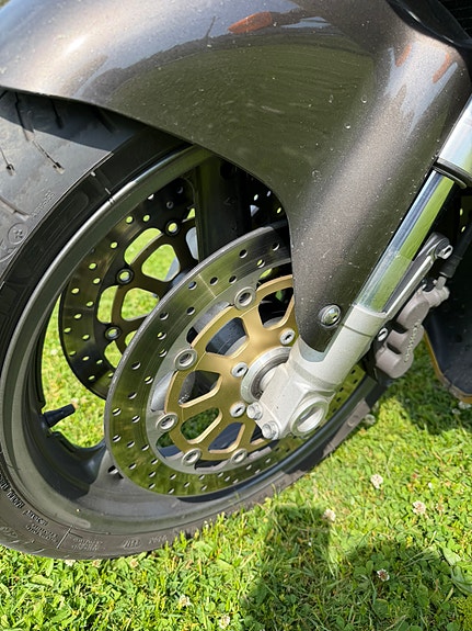 Suzuki GSX-R 750 9 of 17