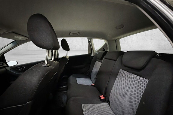 Mercedes-Benz A150 11 of 20