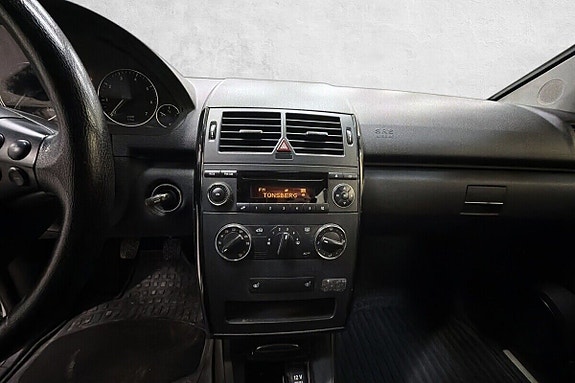 Mercedes-Benz A150 17 of 20