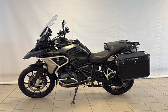 BMW R 1250 GS 4 of 7