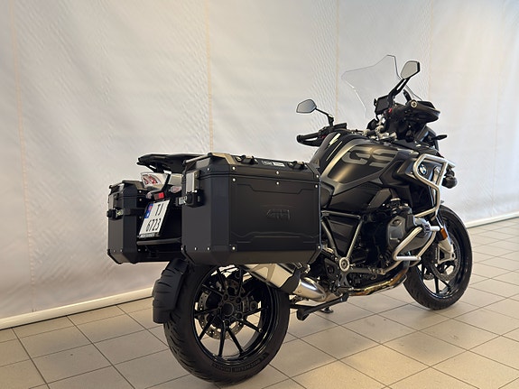 BMW R 1250 GS 6 of 7