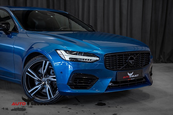 Volvo S90 2 of 5