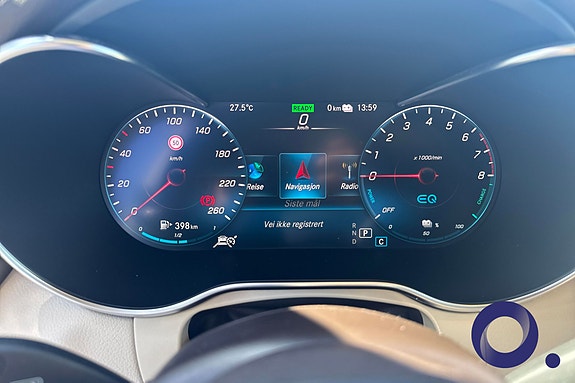 Mercedes-Benz GLC300 e 16 of 30