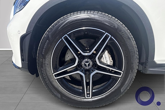Mercedes-Benz GLC300 e 10 of 30