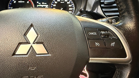 Mitsubishi Outlander 29 of 30