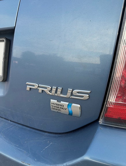 Toyota Prius 6 of 11