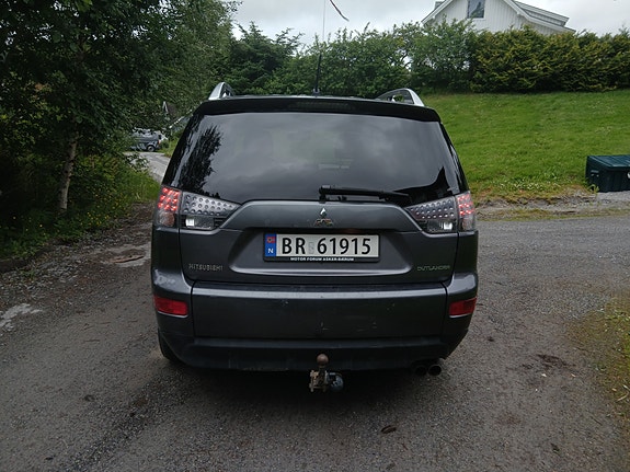 Mitsubishi Outlander 4 of 14