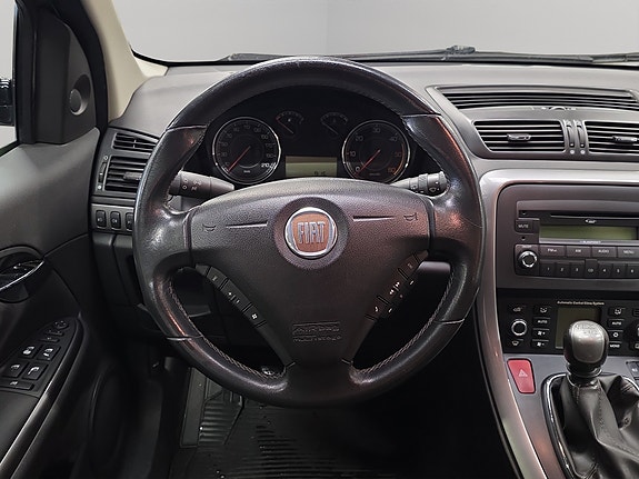 Fiat Croma 10 of 21