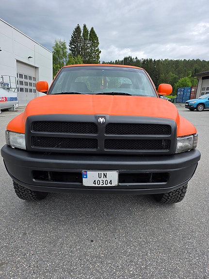 Dodge RAM 2 of 9