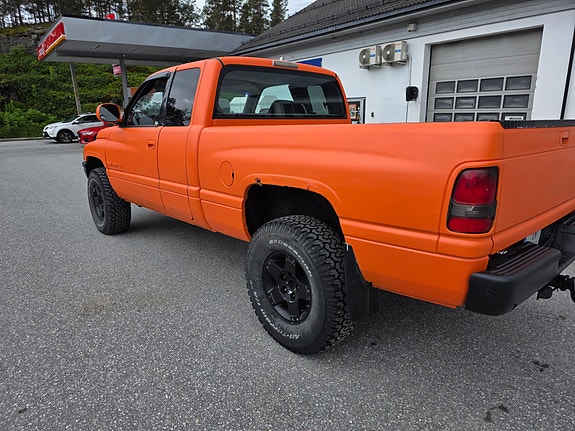 Dodge RAM 7 of 9