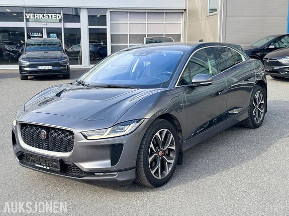 Jaguar I-PACE 2 of 5