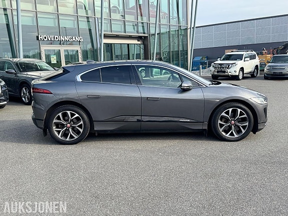Jaguar I-PACE 4 of 5