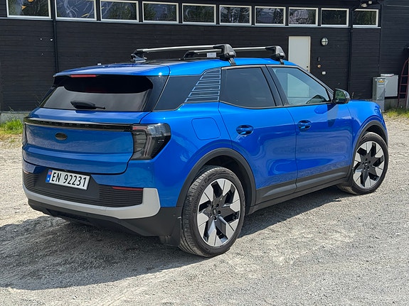 Ford Explorer 4 of 5