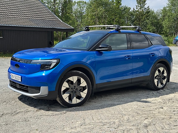 Ford Explorer 3 of 5