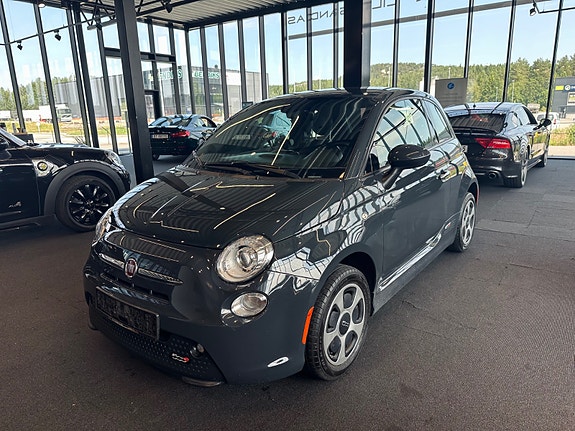 Fiat 500e 3 of 5