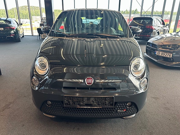Fiat 500e 2 of 5