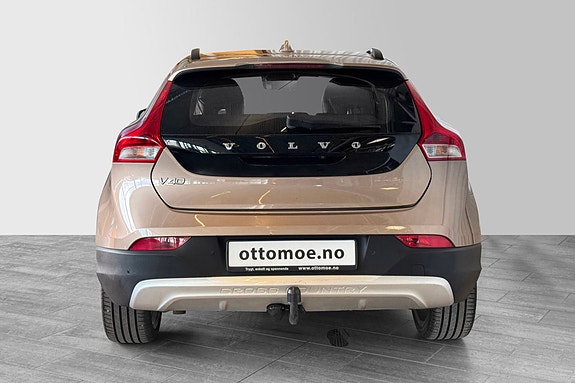 Volvo V40 Cross Country 4 of 5