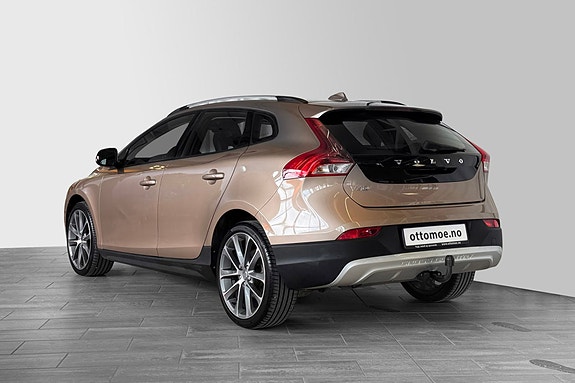 Volvo V40 Cross Country 5 of 5