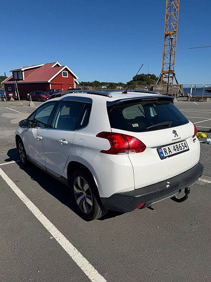 Peugeot 2008 8 of 12
