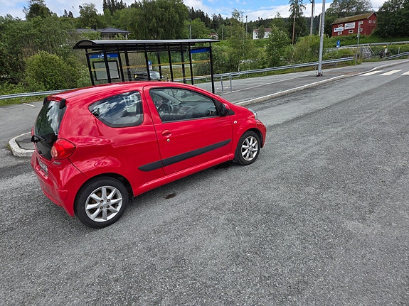 Toyota Aygo 4 of 5