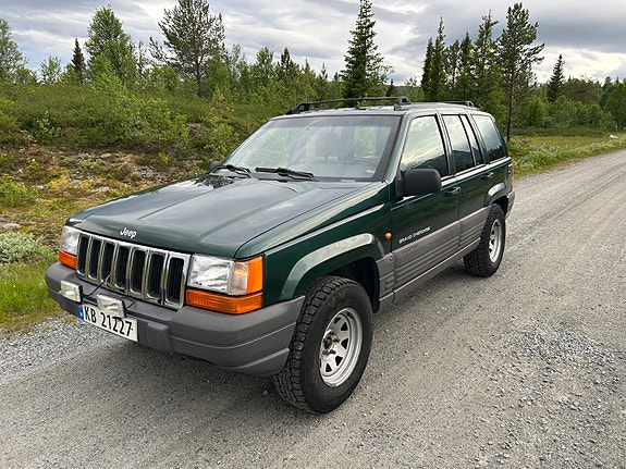 Jeep Grand Cherokee 3 of 5