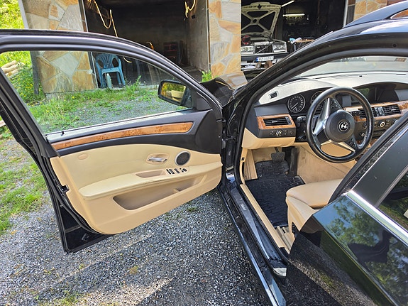 BMW 530xd 10 of 30