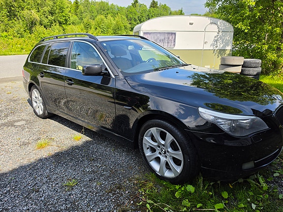 BMW 530xd 3 of 30