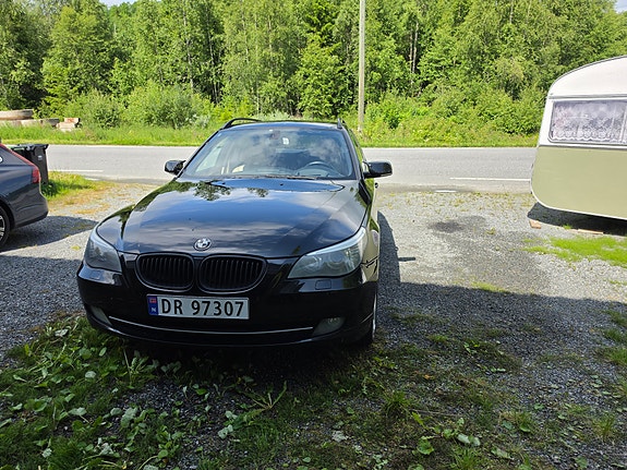 BMW 530xd 2 of 30