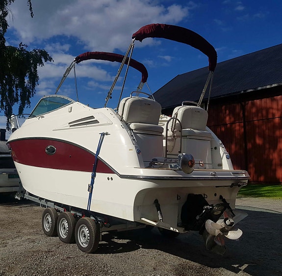 Maxum 2400SE Sport cruiser 22 of 30