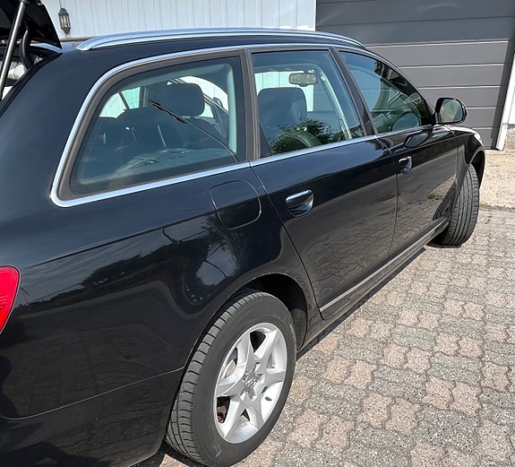 Audi A6 4 of 5