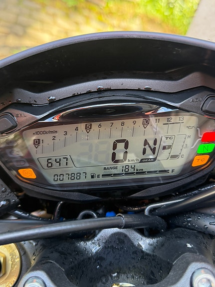 Suzuki GSX-S 1000 6 of 13