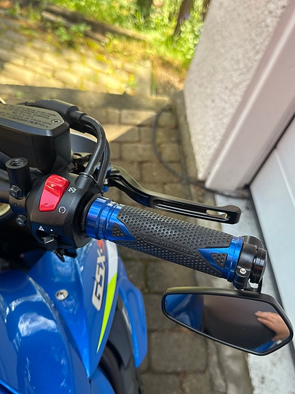 Suzuki GSX-S 1000 8 of 13