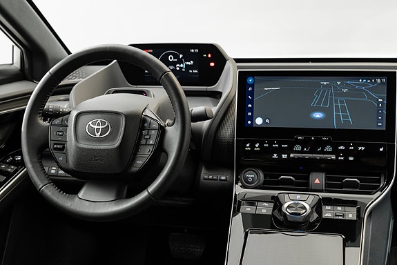 Toyota bZ4X 25 of 30