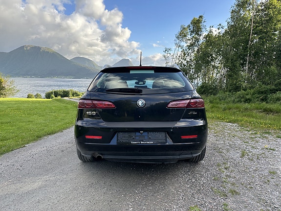 Alfa Romeo 159 4 of 5