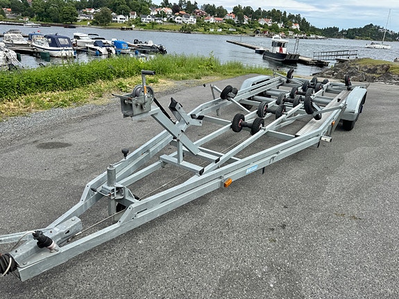 Draco / Windy Oceancraft 701 m/VP KAD42 + henger - Sjelden klassiker!! 16 of 17