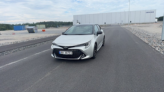 Toyota Corolla 3 of 5