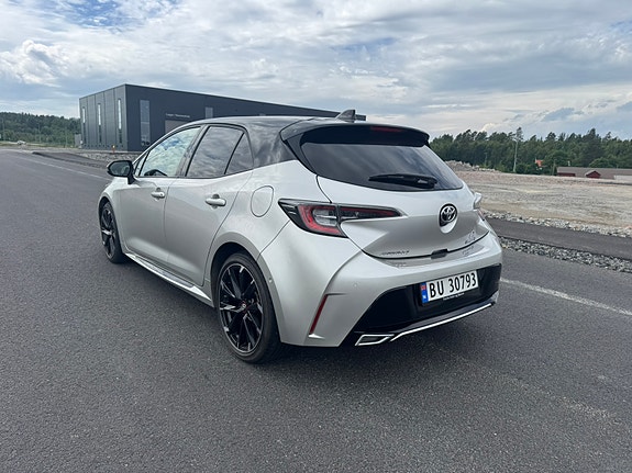Toyota Corolla 7 of 19