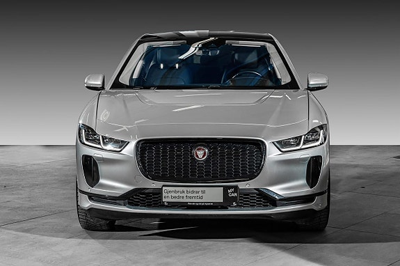 Jaguar I-PACE 3 of 5
